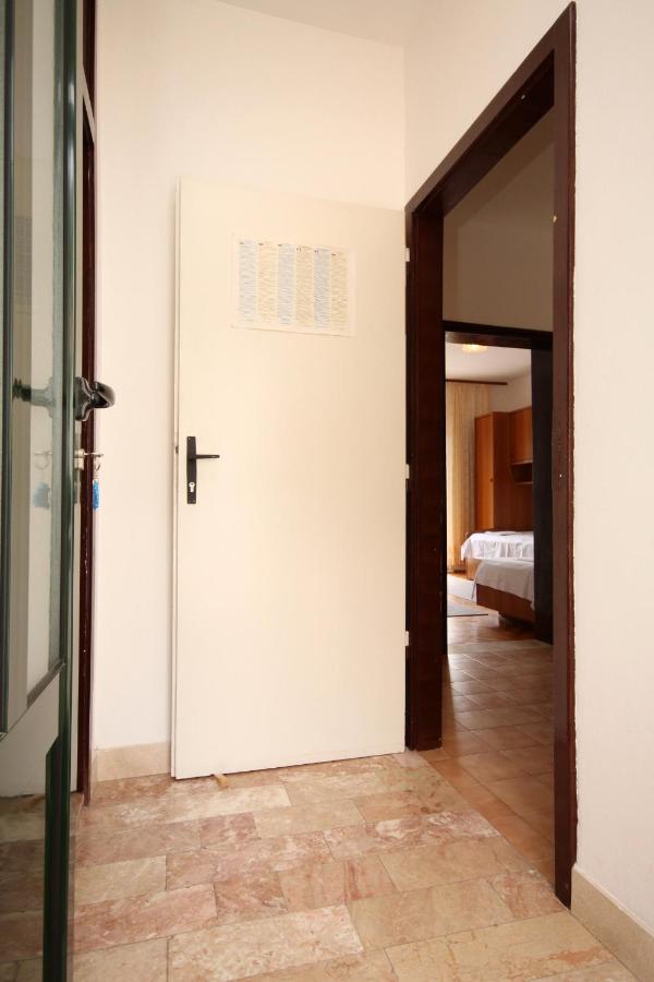 Apartments By The Sea Brist, Makarska - 505 Podaca Esterno foto