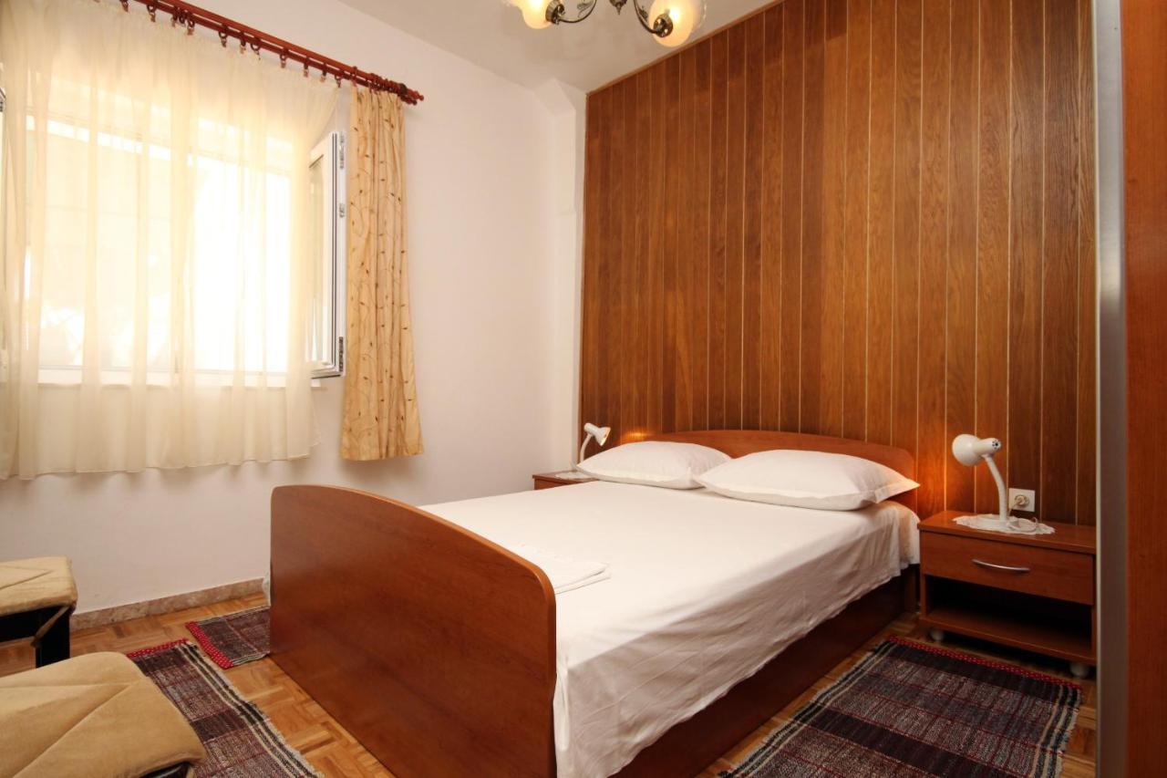 Apartments By The Sea Brist, Makarska - 505 Podaca Esterno foto