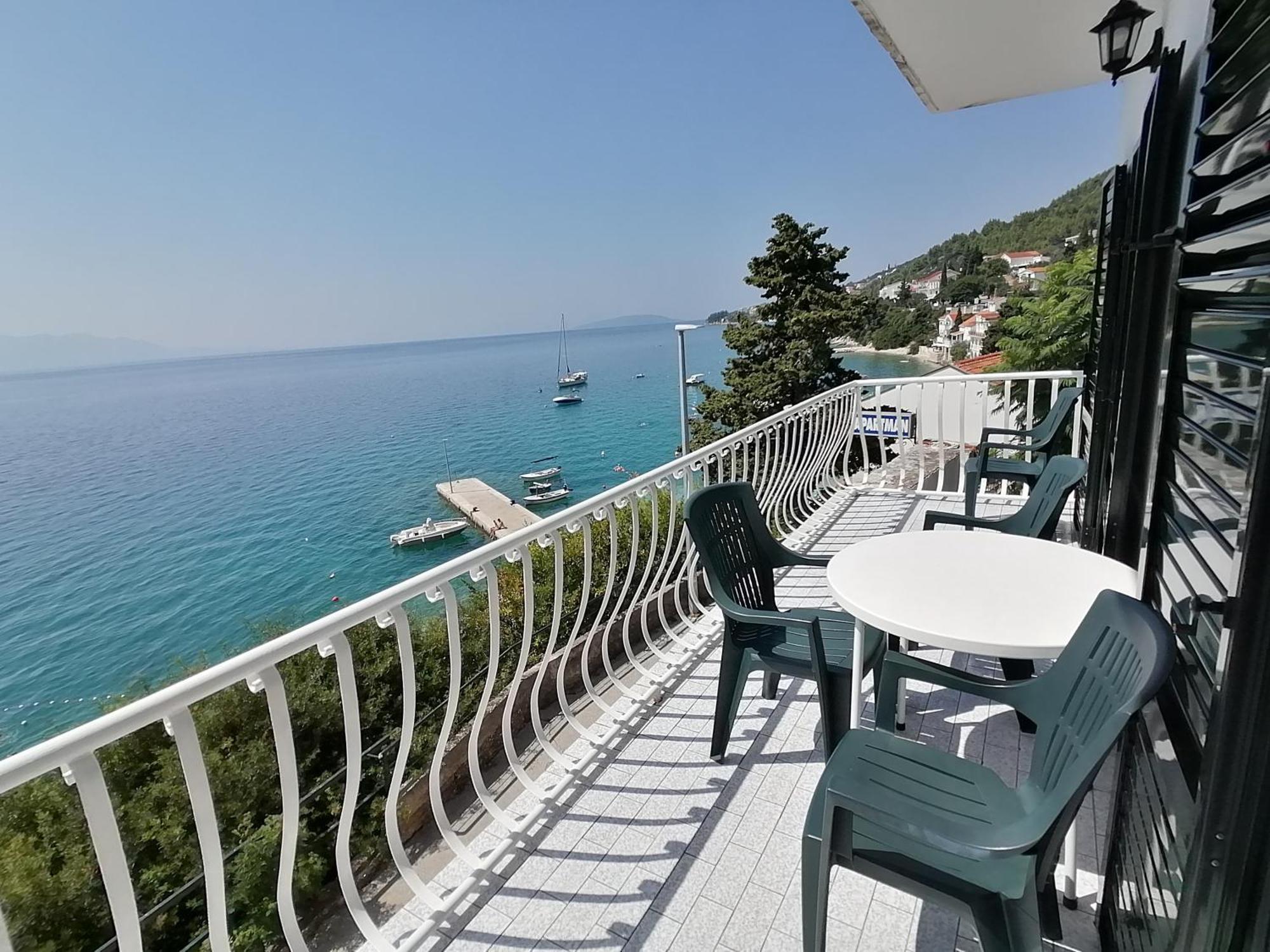 Apartments By The Sea Brist, Makarska - 505 Podaca Esterno foto